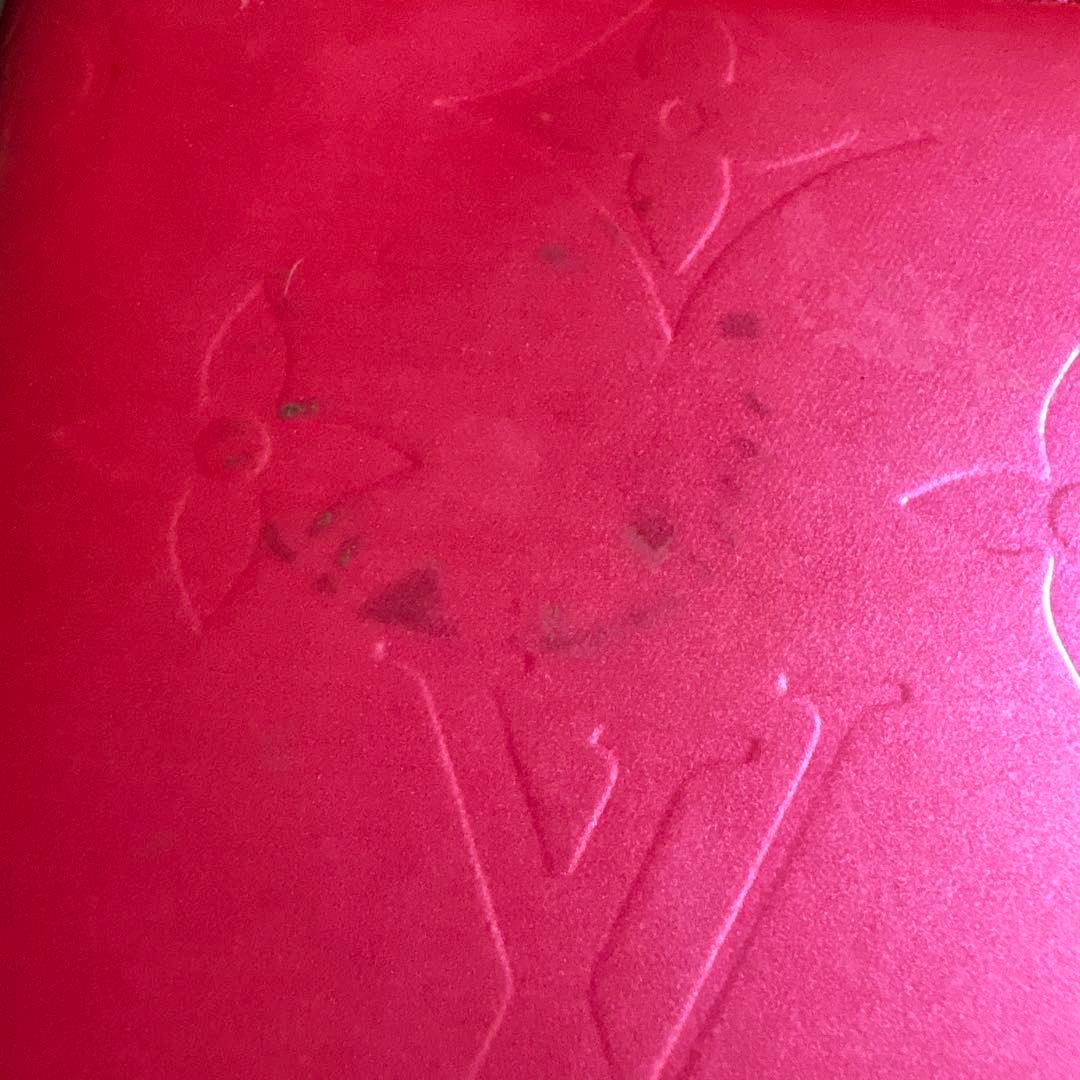 ルイヴィトン　ヴェルニ　フューチャピンク　二つ折財布