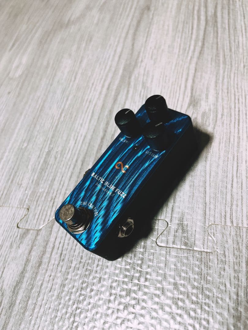 ギター OneControl Baltic Blue Fuzz
