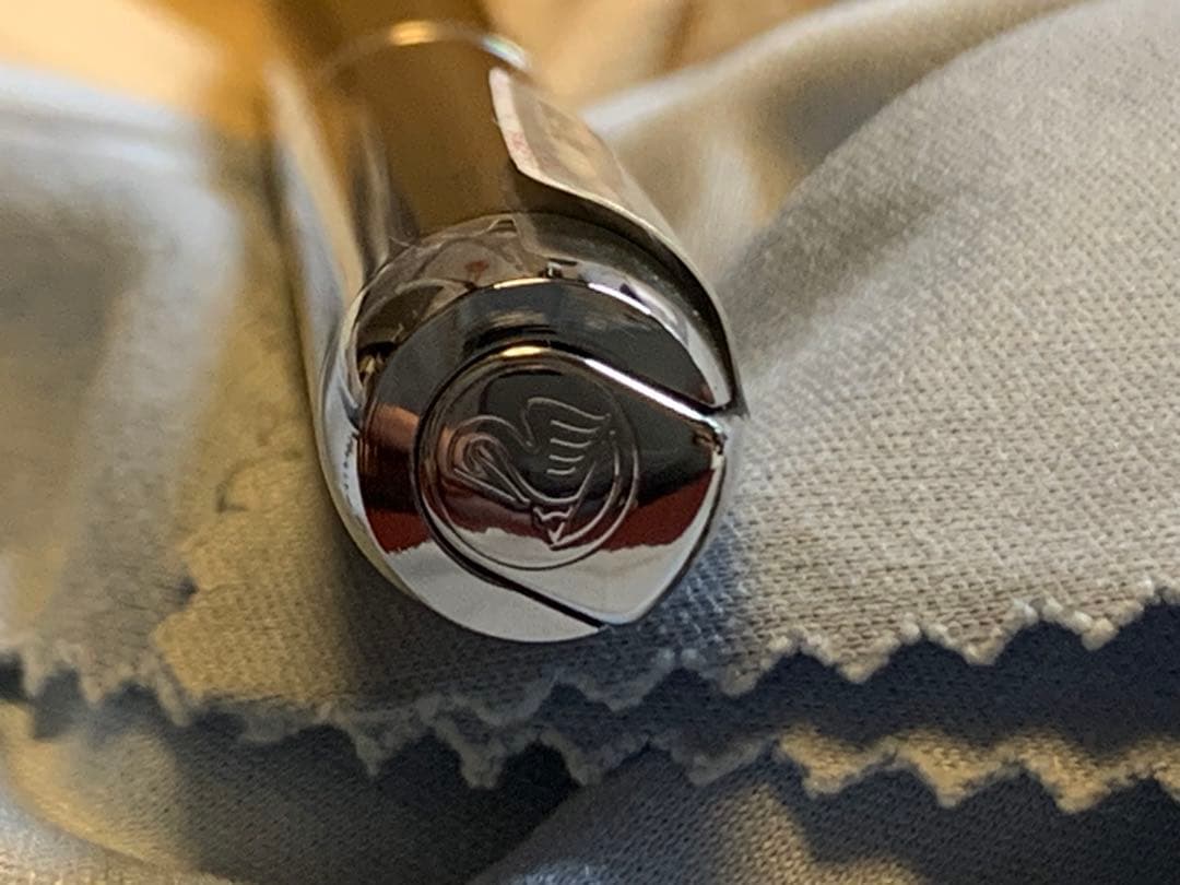 Pelikan P40 Pura ブルー&シルバー万年筆 スチール F