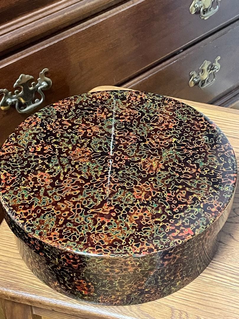 津軽塗り　お盆　漆器 円形ボックス 多色模様