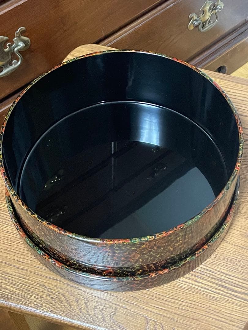 津軽塗り　お盆　漆器 円形ボックス 多色模様