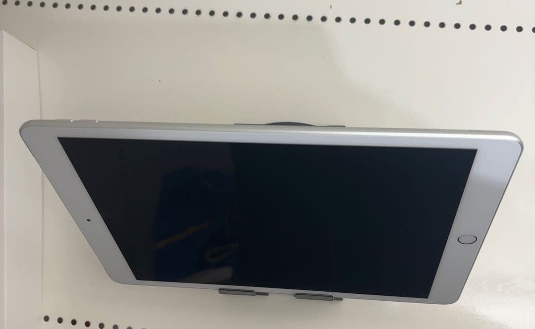 早い者勝ち　iPad 第8世代　32GB Cellular