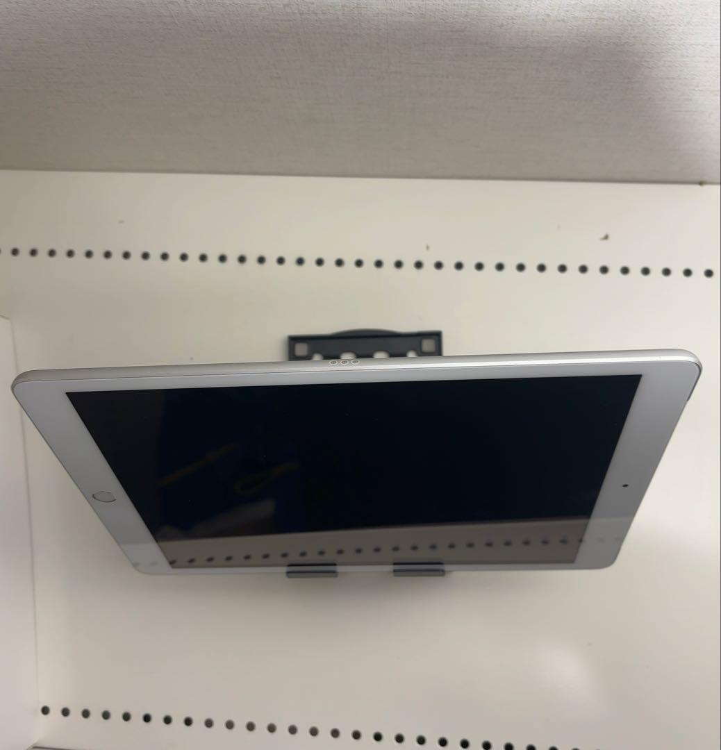 早い者勝ち　iPad 第8世代　32GB Cellular
