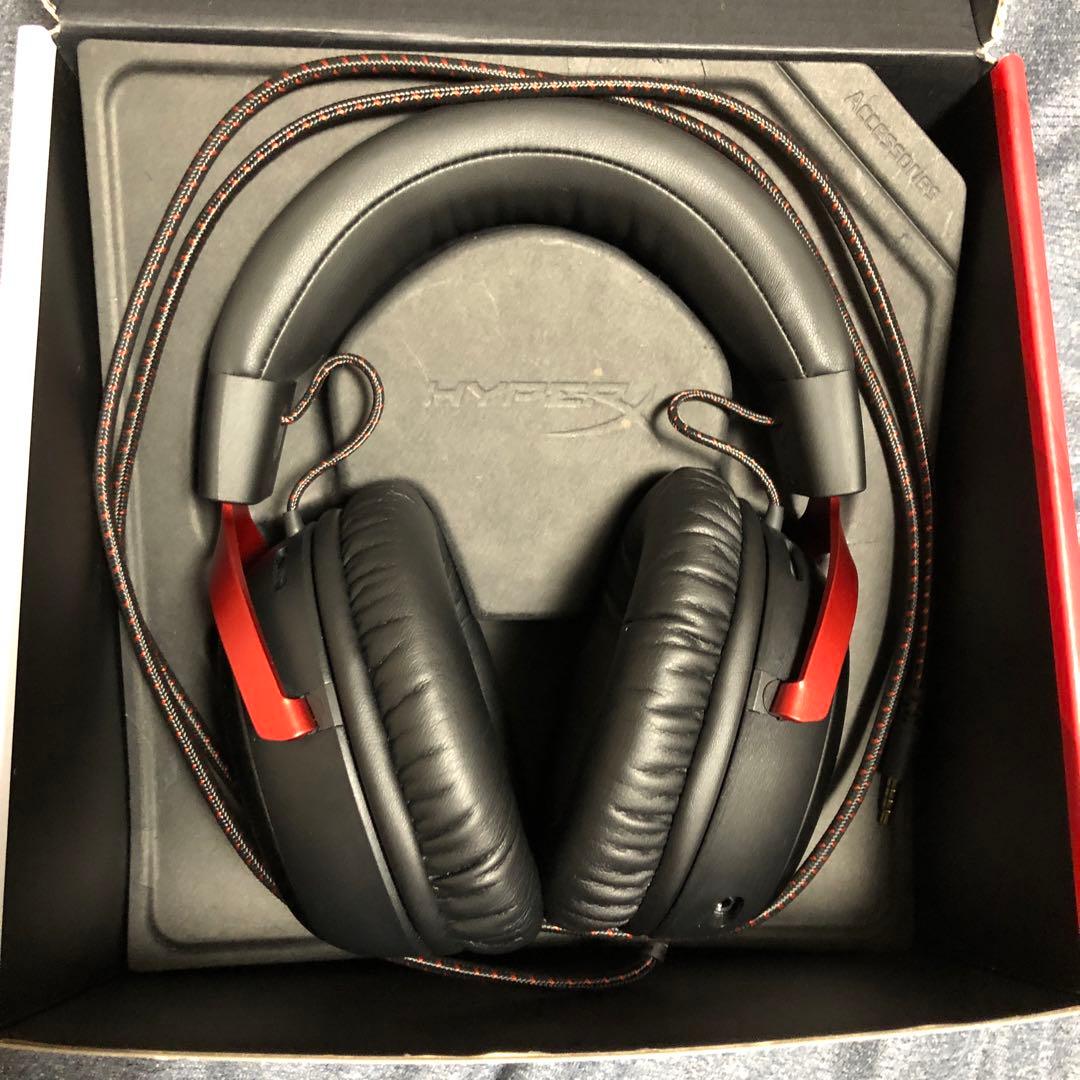 ヘッドホン HyperX Cloud III