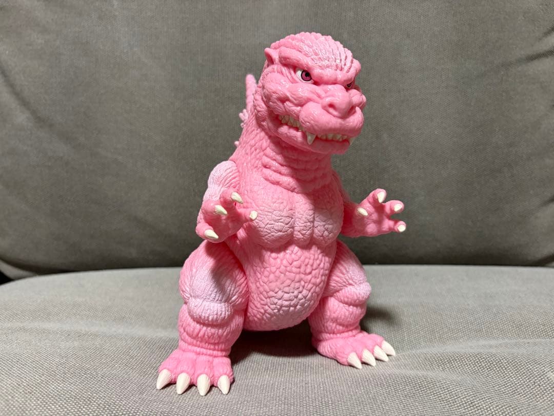ピンク ゴジラ ソフビ　ファンタジートイズ