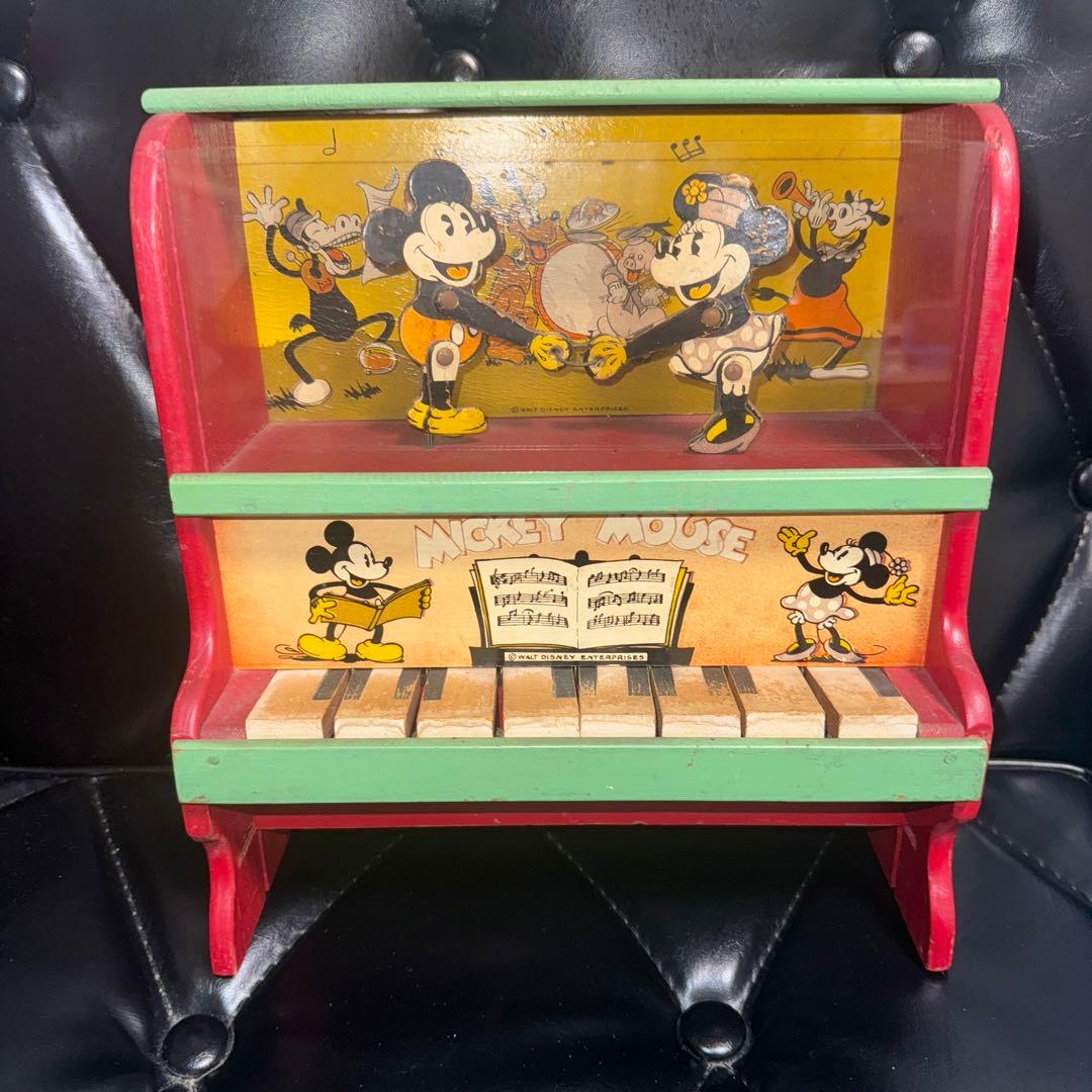 ディズニー　ミッキーマウス.ミニーマウス　おもちゃの木製ピアノ