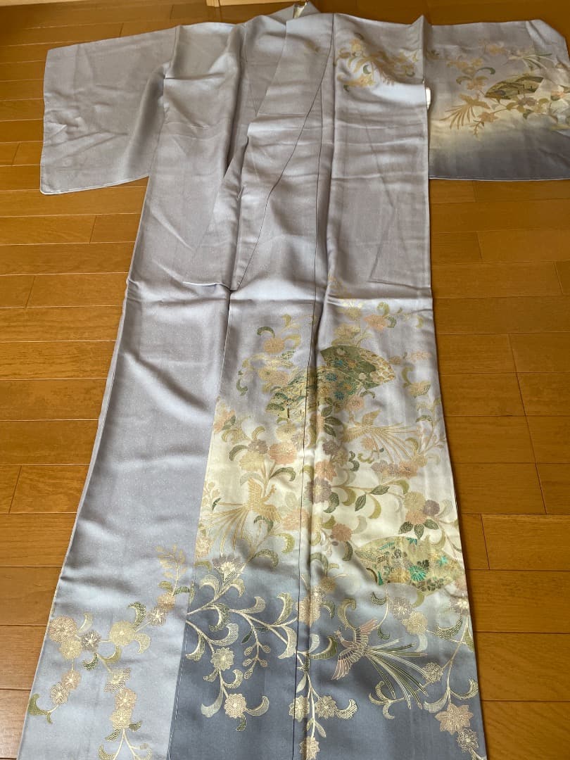 訪問着★未使用躾付き★結婚式★卒業式★お祝い着★品が良い★ラベンダーグレーに近い