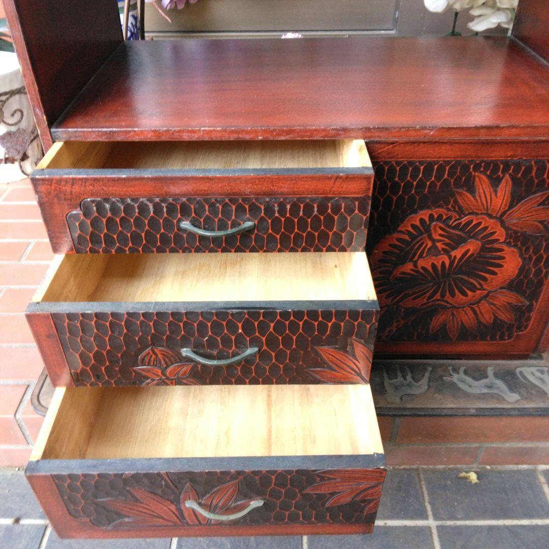 鎌倉彫の 小型 茶箪笥、整理棚 または、テレビ台