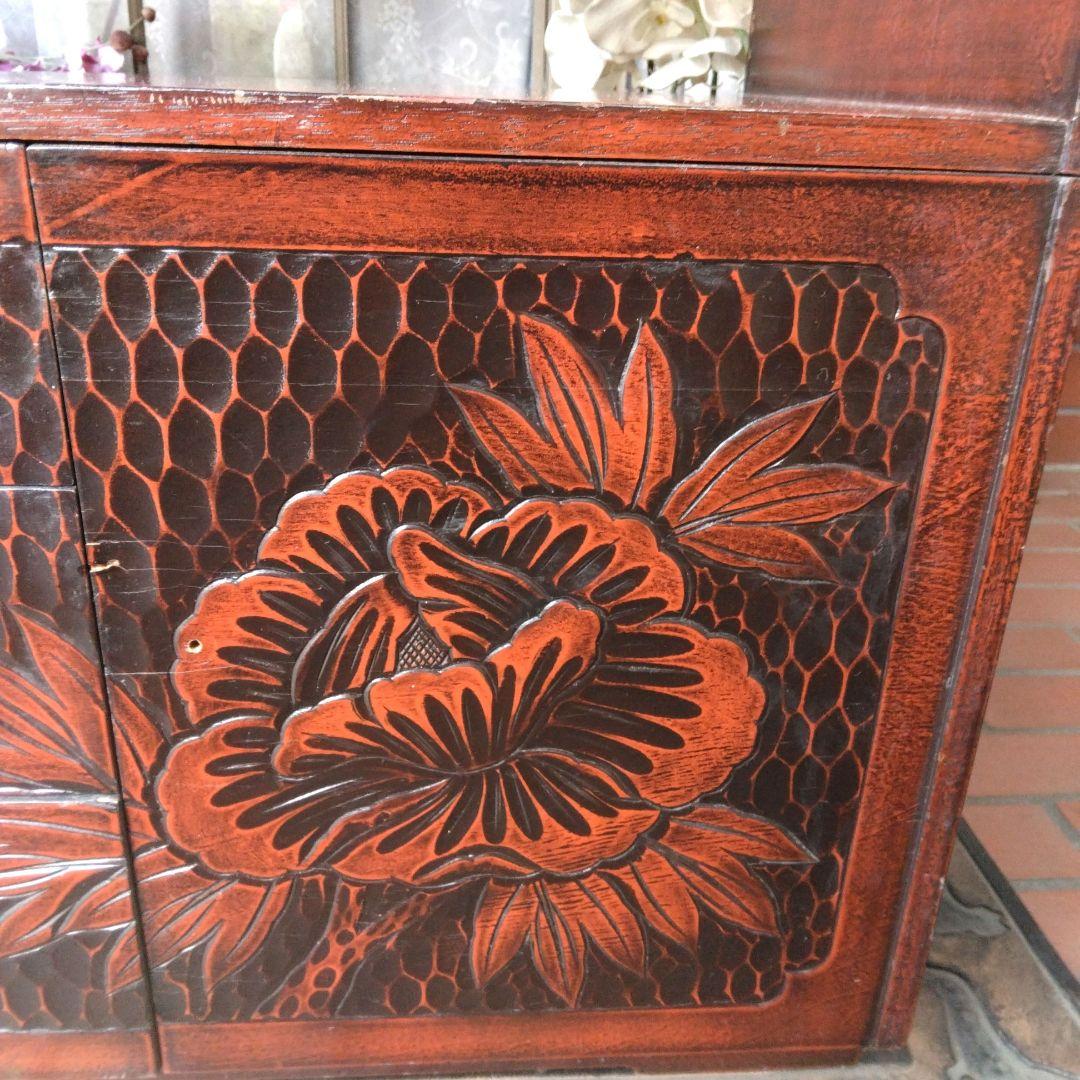 鎌倉彫の 小型 茶箪笥、整理棚 または、テレビ台