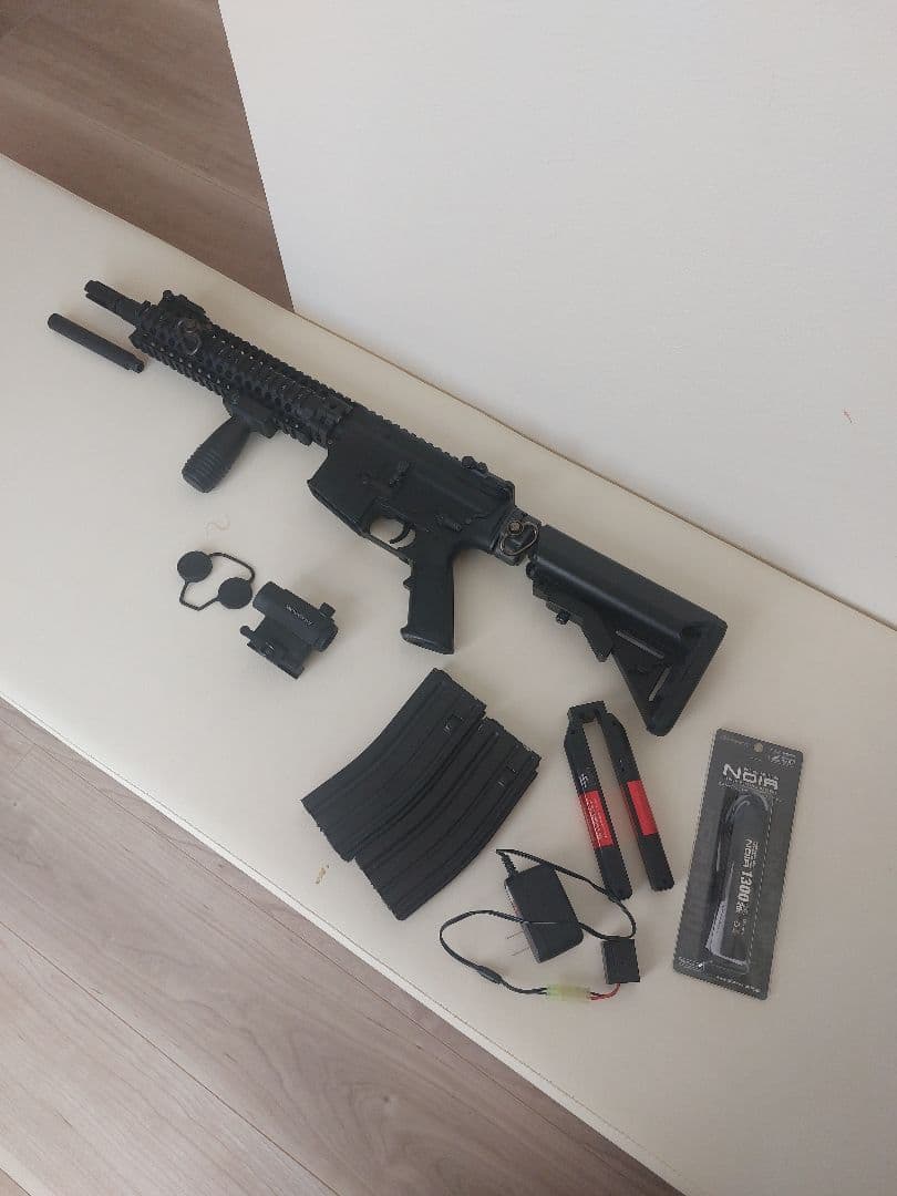 東京マルイ レシーライフル　次世代電動ガン