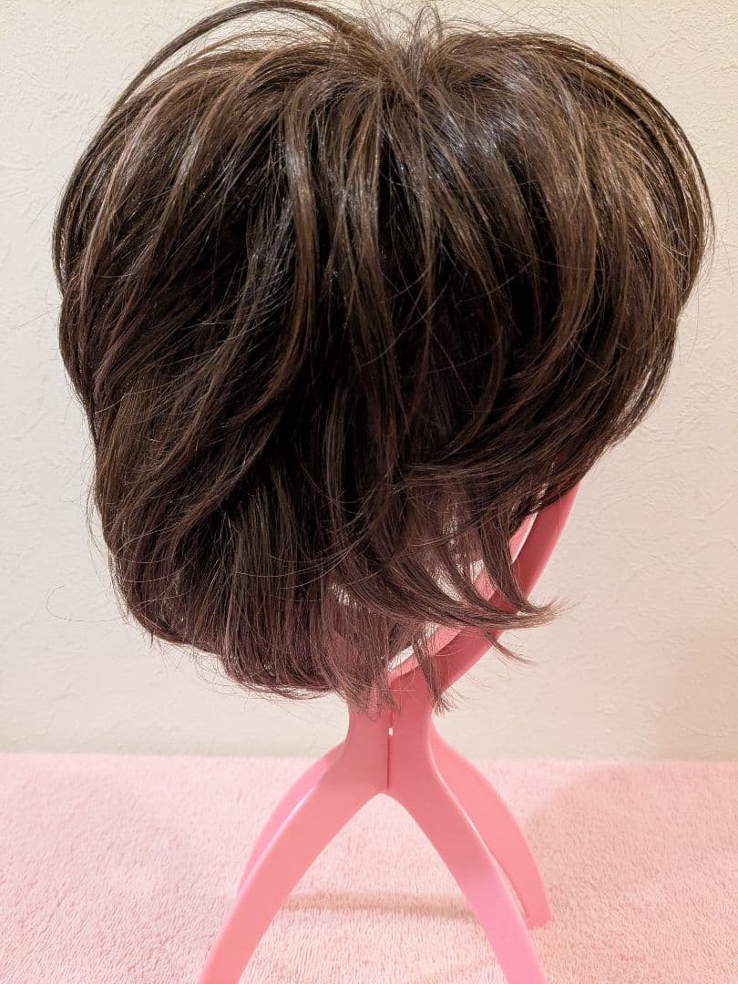 KAZUEウイッグ フェミニンショート　パープルマロン