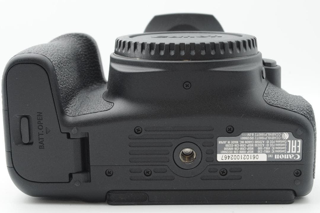 ☆新品級☆新春初売りSALE☆ Canon EOS Kiss x9i ダブル