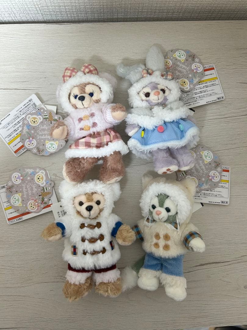 ダッフィー&フレンズ ウィンターホリデー ぬいぐるみバッジセット 2019年