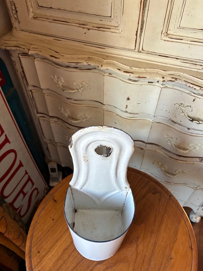 フランス　アンティーク　ホーロー　壁掛け　ブラシホルダー　ホワイト　小物収納レア