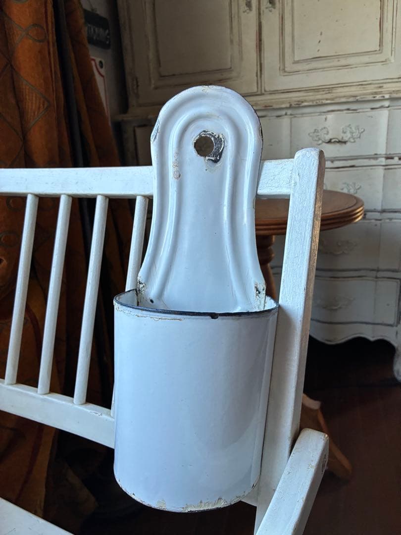 フランス　アンティーク　ホーロー　壁掛け　ブラシホルダー　ホワイト　小物収納レア