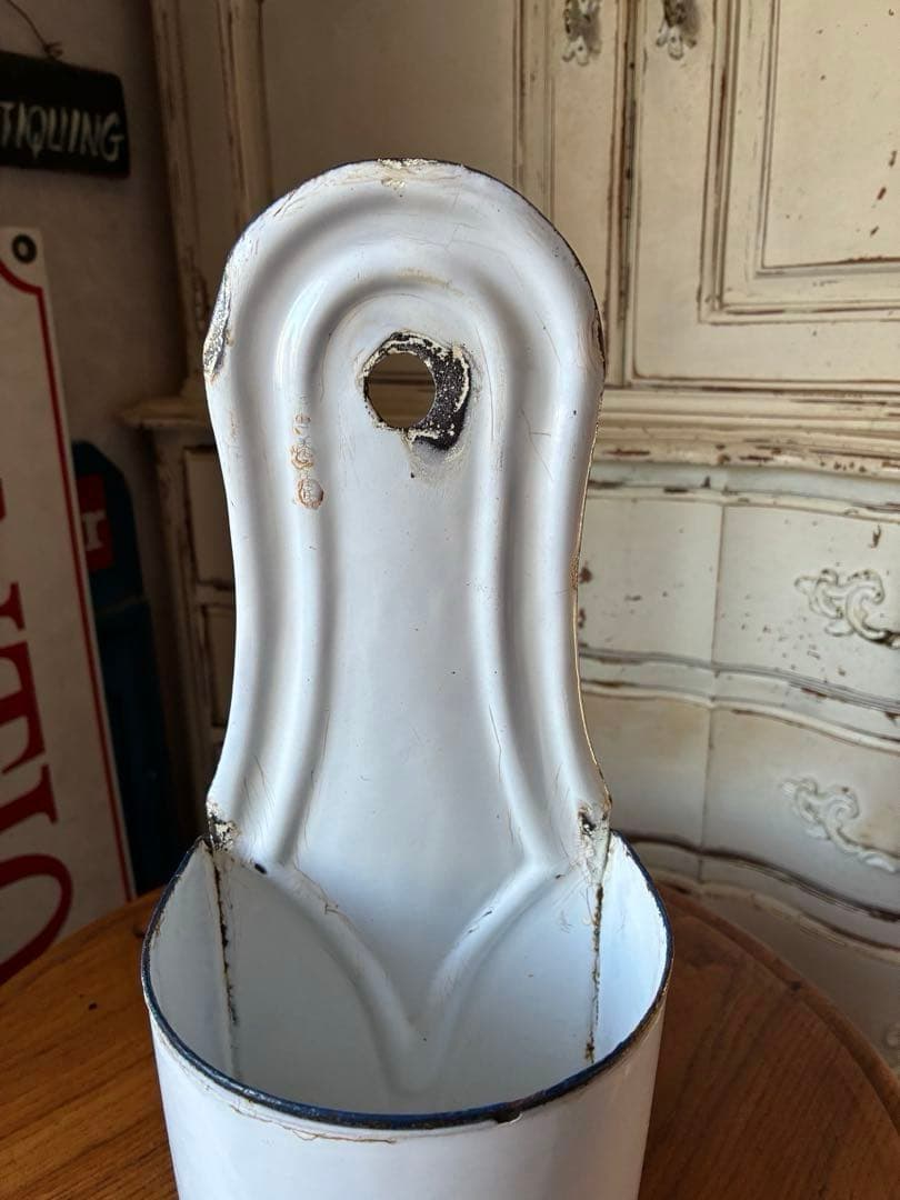 フランス　アンティーク　ホーロー　壁掛け　ブラシホルダー　ホワイト　小物収納レア