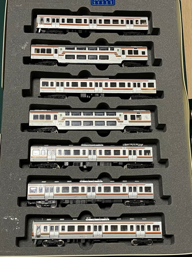 KATO 10−168 211系　211系　直流近郊形電車