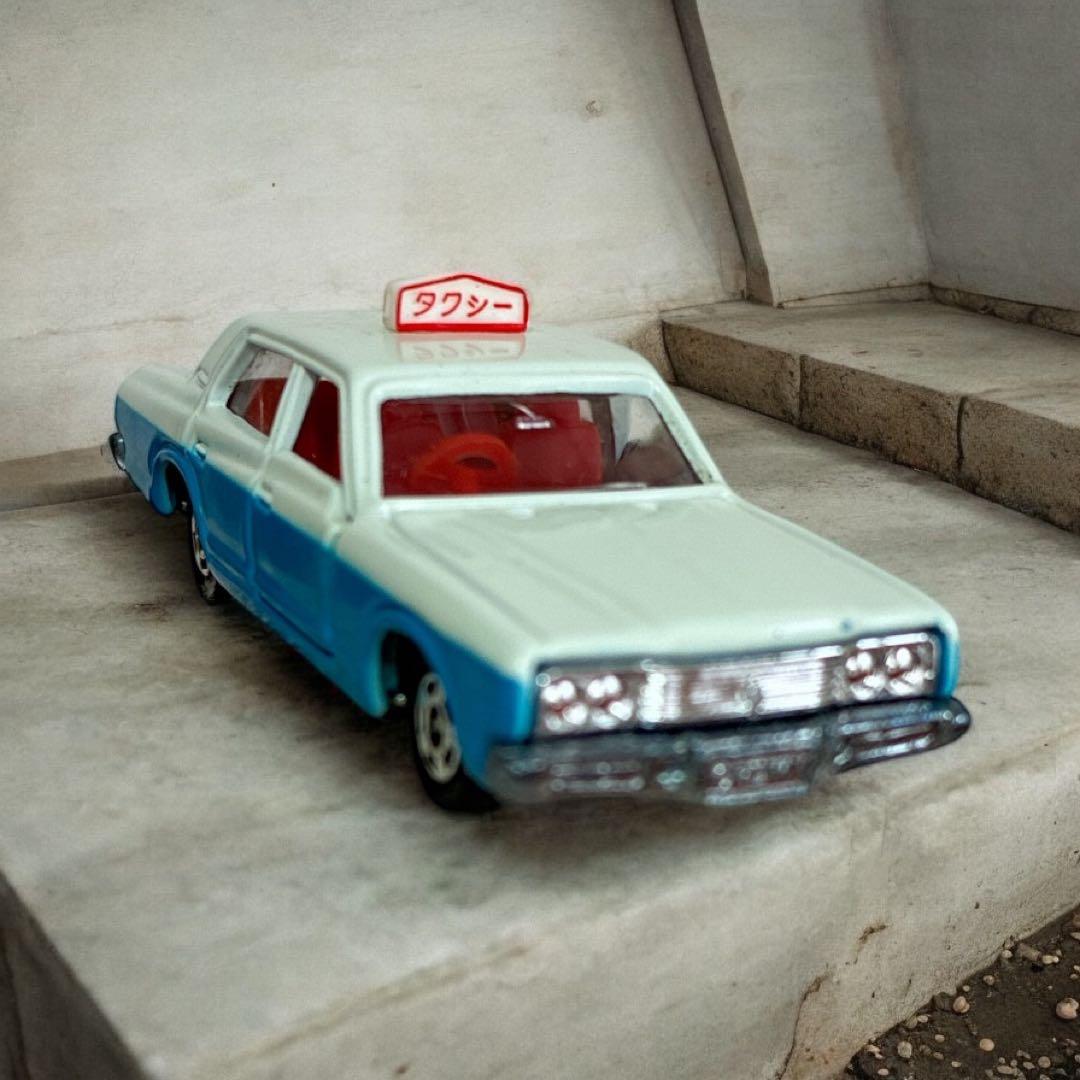 J*1様 トミカ CROWN TAXI 黒箱・JAPANタクシー