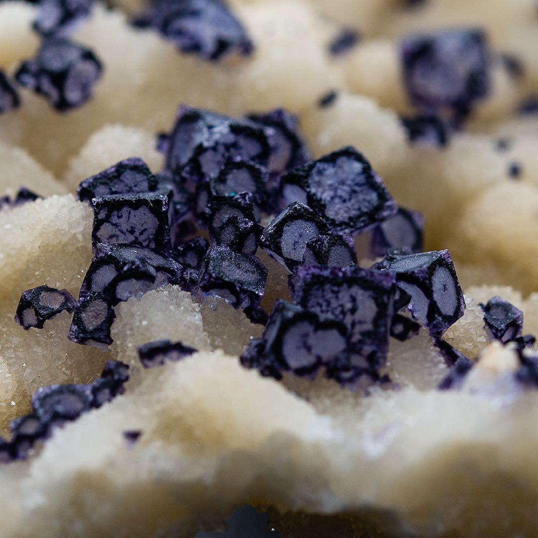 中国 貴州省 フローライト 天然石 原石 鉱物標本 鉱石 蛍石 1623