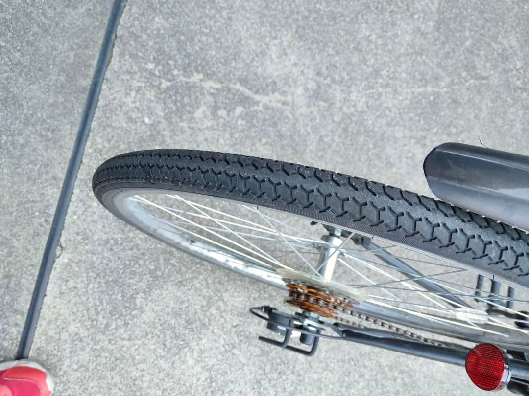 歳末処分価格！使用浅！ロードバイク6段変速　26インチ 手渡しのみ対応！