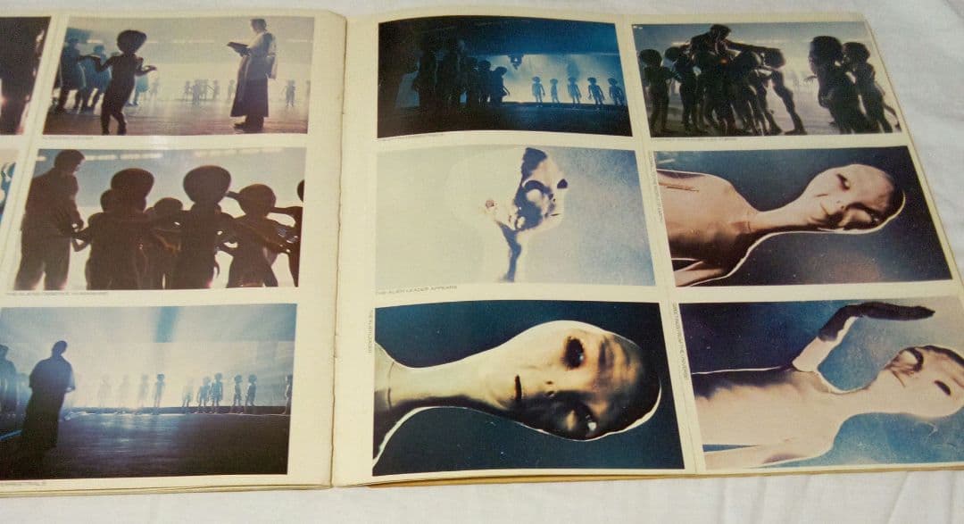 未知との遭遇　1978年　輸入　ポストカードブック　48枚　フルカラー