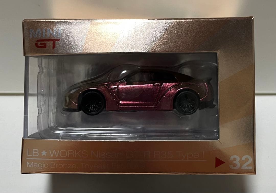 MINI GT GTR R35 LBWK ブロンズカラー　ダックテール