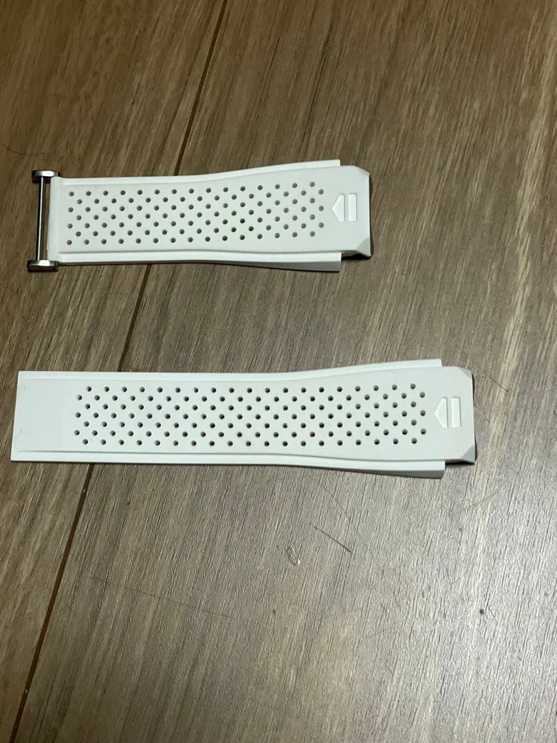 【未使用】タグホイヤー 純正 ラバーベルト ホワイト 取付幅28 22mm