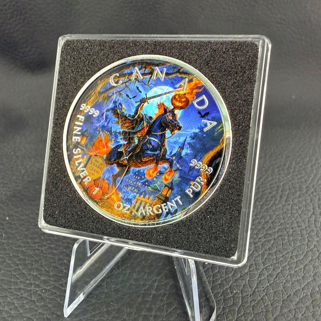 メイプルリーフ 銀貨 カラー ハロウィンナイト 黒台座付き 1オンス 1oz