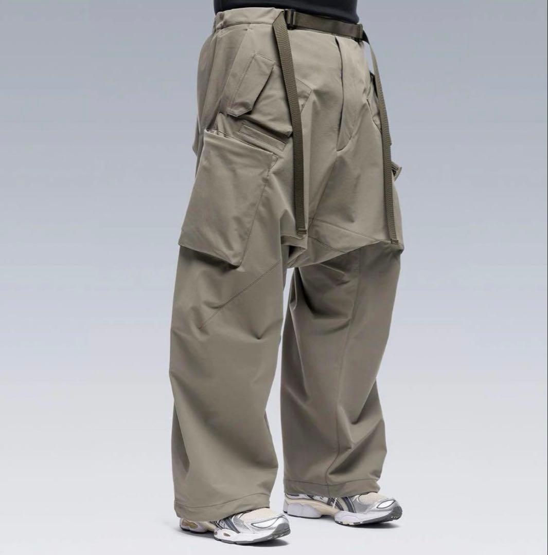 Acronym アクロニウム P30AL-DS サイズL