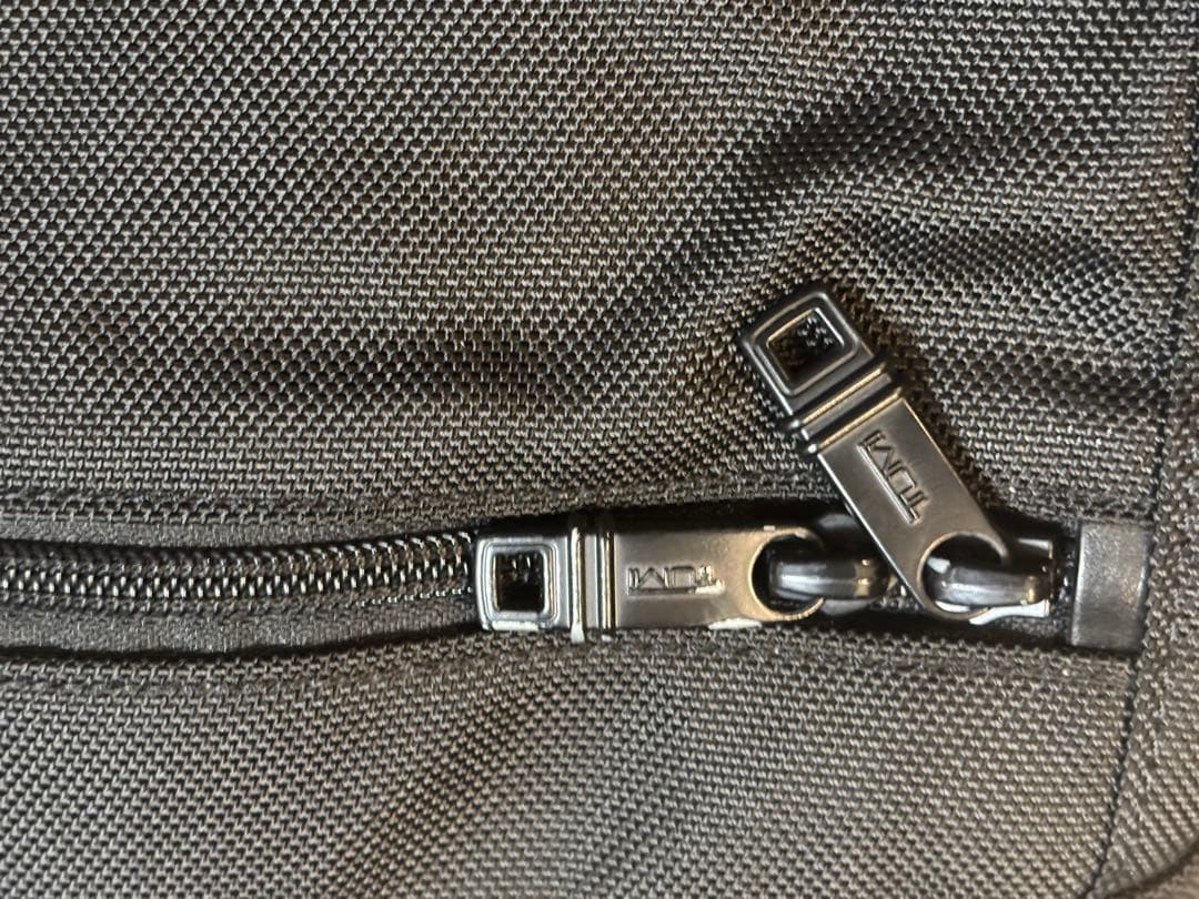 TUMI Alpha3 バリスティックナイロン エクスパンダブルトート ビジネス