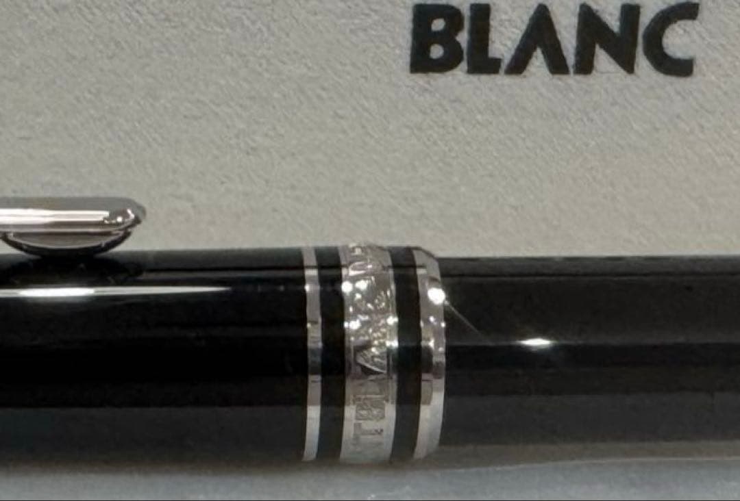 【極美品】モンブラン マイスター・シュテュック P163ローラーボール＋リフィル