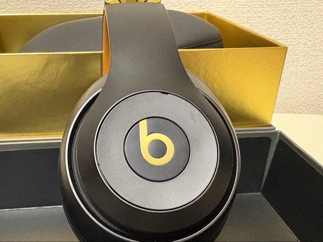 Beats Studio3 Wireless ブラック/ゴールド