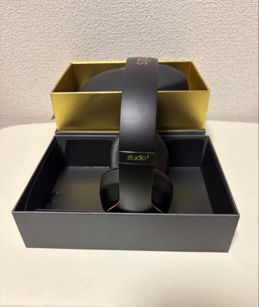 Beats Studio3 Wireless ブラック/ゴールド