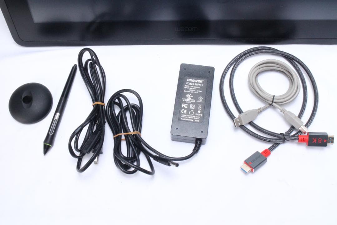 Wacom Cintiq 22 DTK-2260 ワコム 液晶タブレット