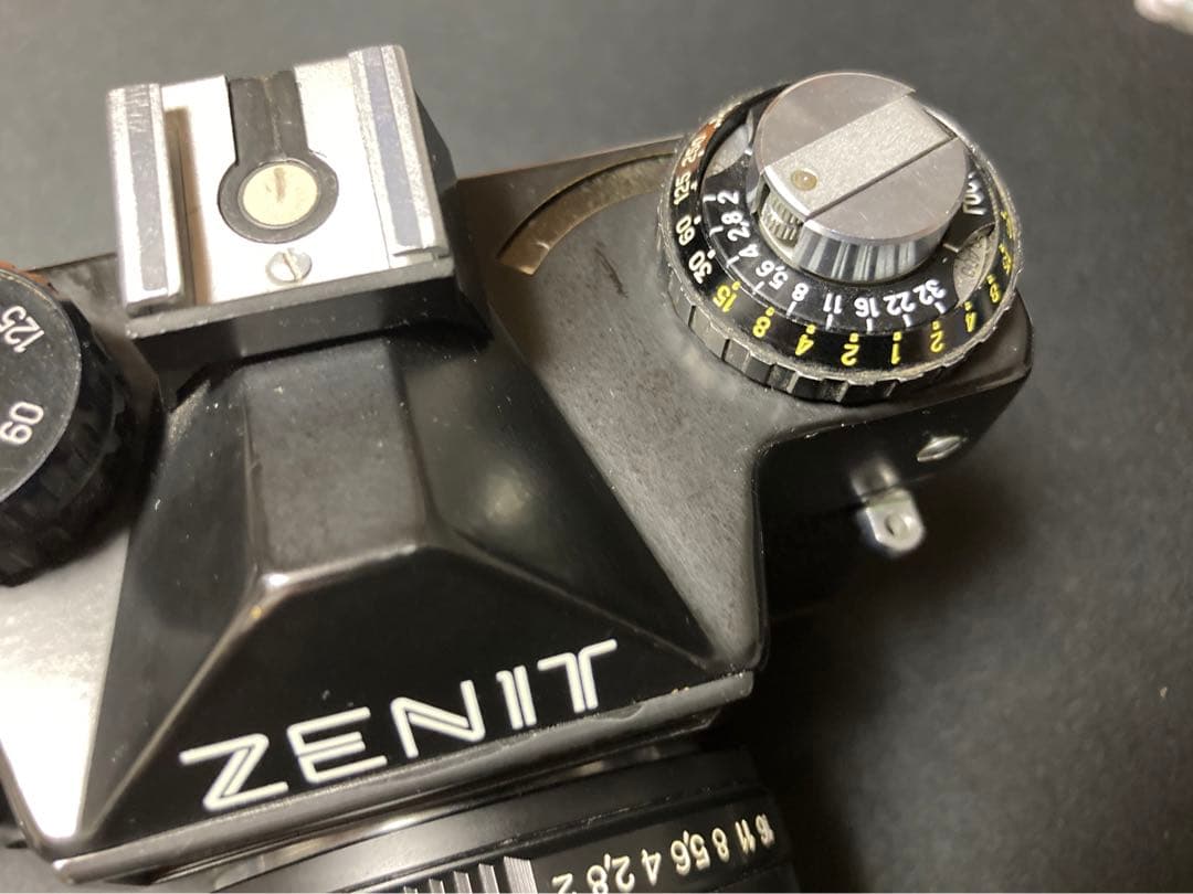 ZENIT 11・フィルムカメラ ＋ レンズhelios 58mm f2film