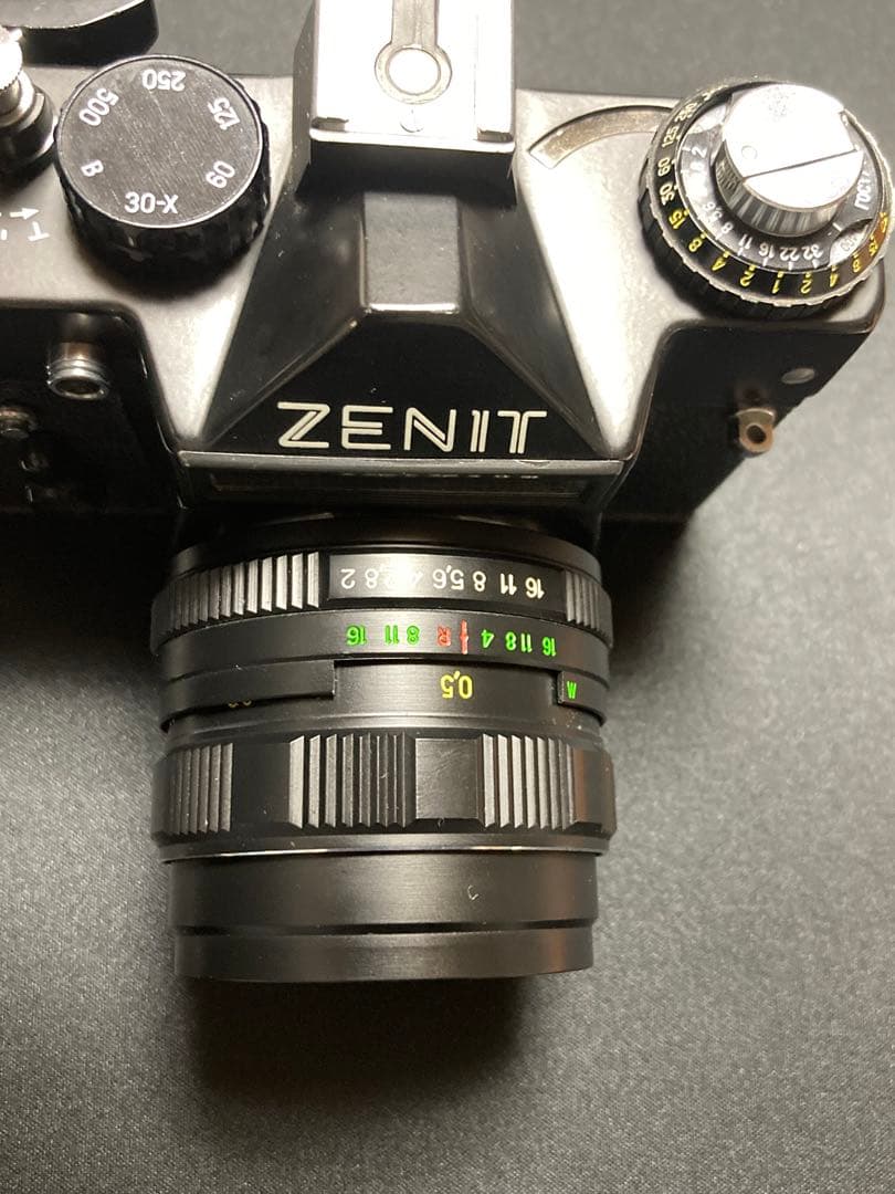 ZENIT 11・フィルムカメラ ＋ レンズhelios 58mm f2film