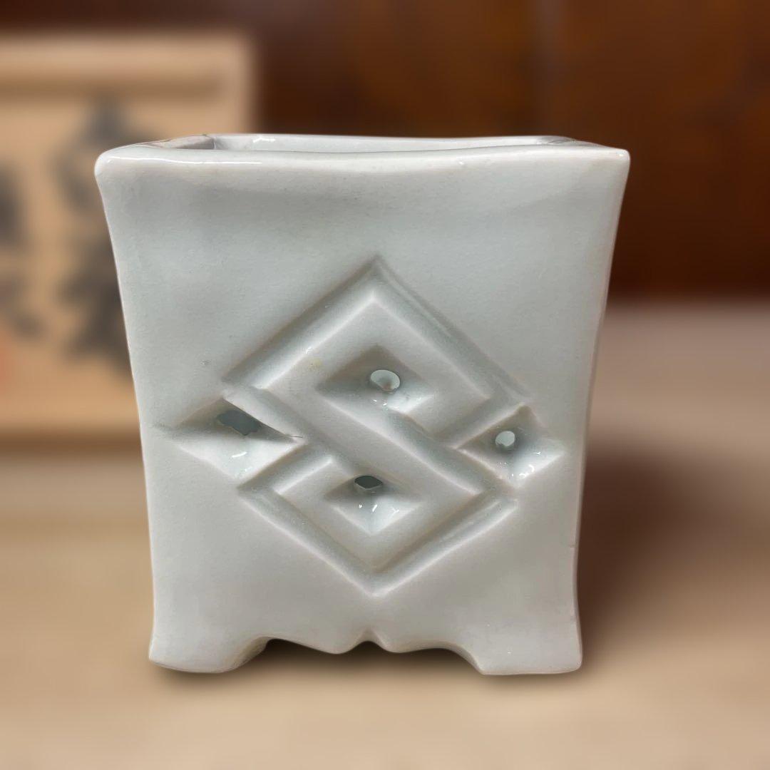 上田恒次　白瓷筆筒　共箱