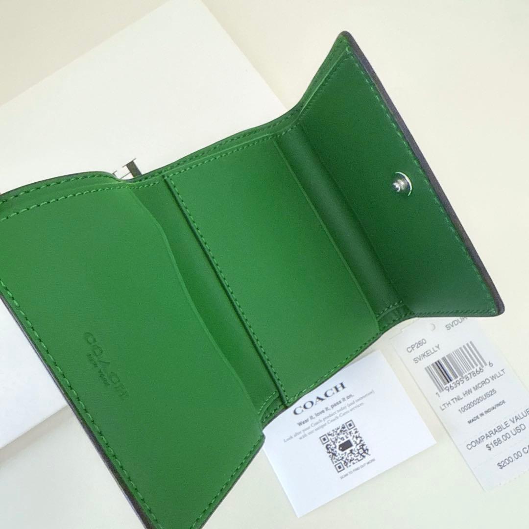COACH コーチ　折り財布　ケリーグリーン　緑色　三つ折り財布　ミニウォレット