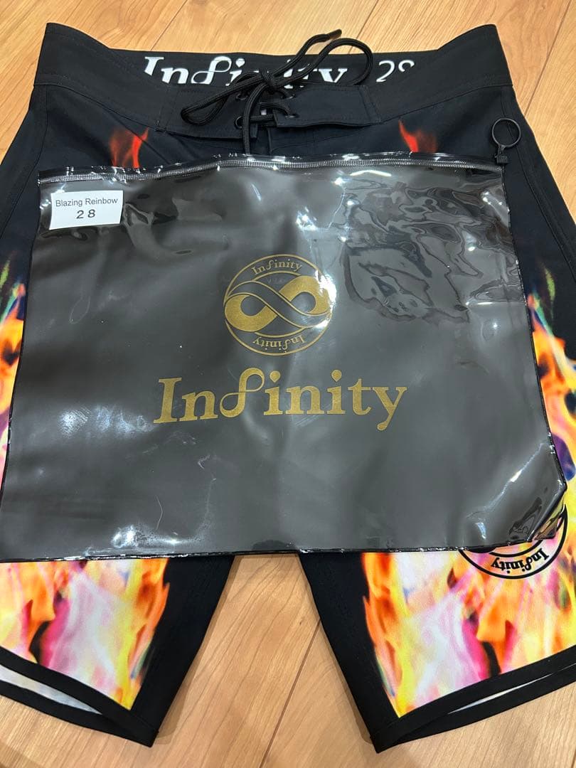 【週末値下】Infinity インフィニティ サーフパンツ フィジーク 28