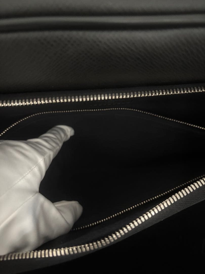 sahara　LOUIS VUITTON キャリーケース タイガ