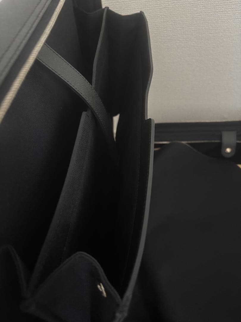 sahara　LOUIS VUITTON キャリーケース タイガ