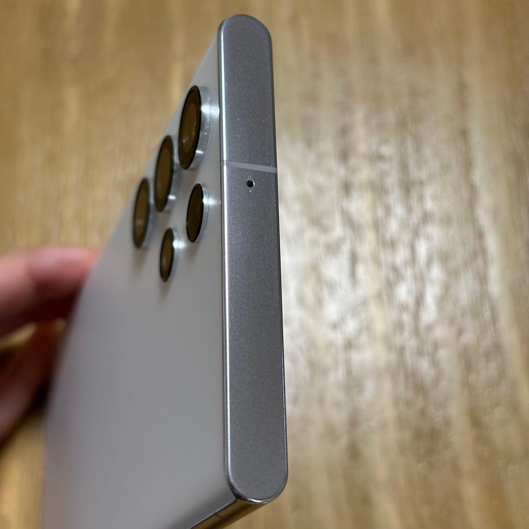 Galaxy S22 Ultra 512GB ホワイト SIMフリー【極美品】