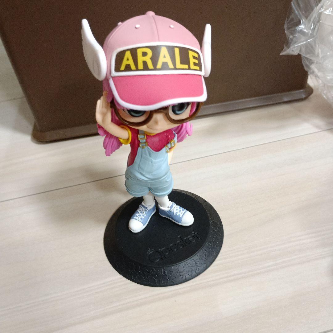 アラレちゃん フィギュア ピンクキャップ　新品（開封はしました。）