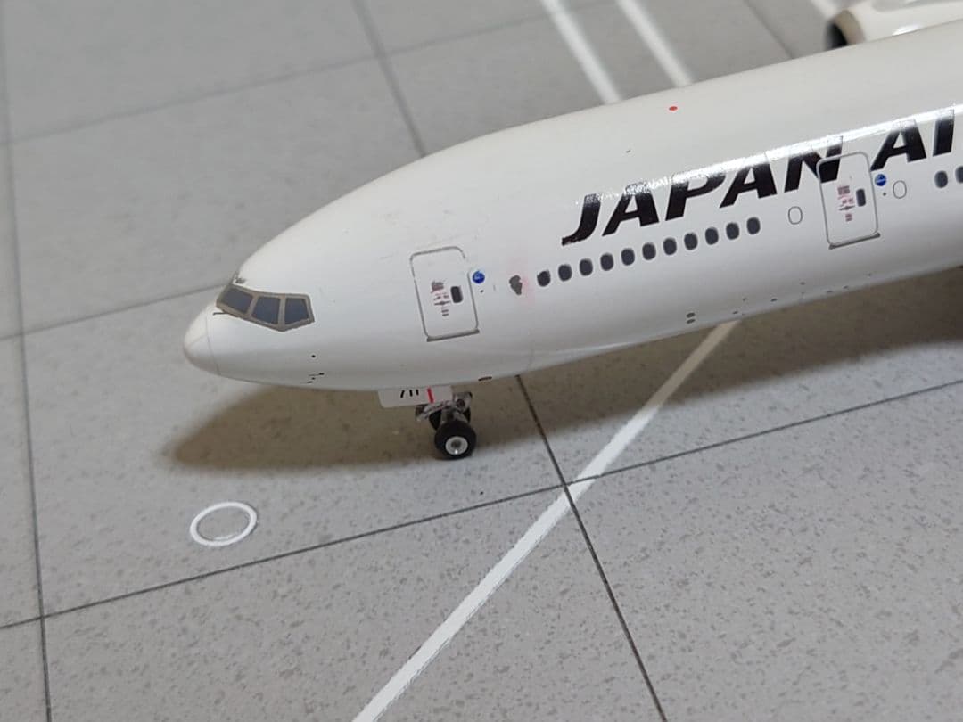 【レア品　JAL B777-200ER JA711J 1/400】