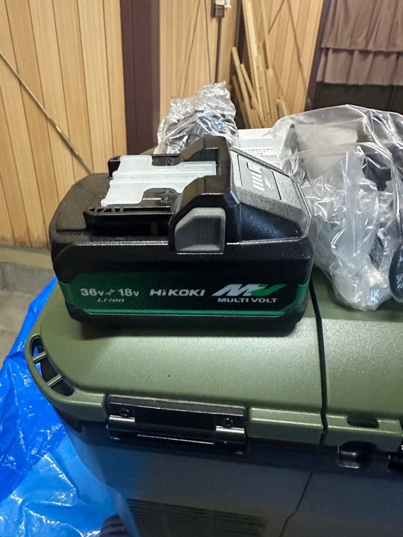 HiKOKI(ハイコーキ) コードレス 冷温庫 UL18DC (WMGZ)