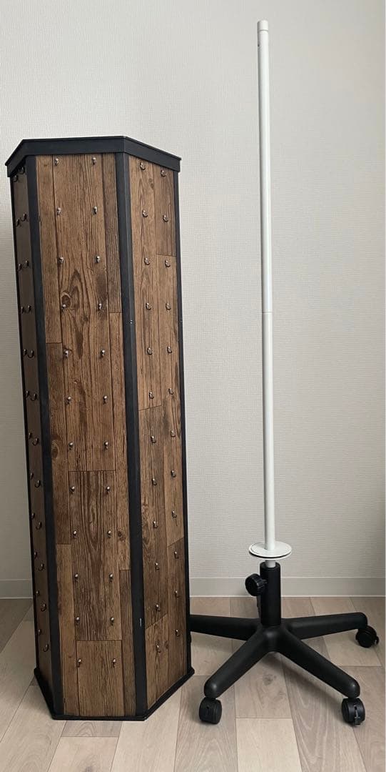 【店舗・イベント什器】木目アイアン調回転什器