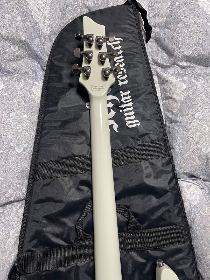 【美品】Schecter AD-C-1-FR-HR ヘルレイザー　希少ホワイト