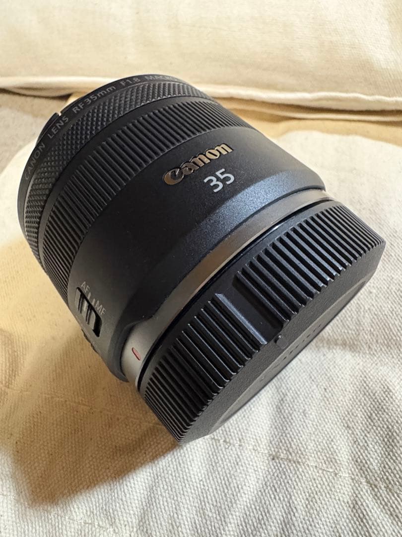 Canon RF 35mm F1.8 MACRO レンズ