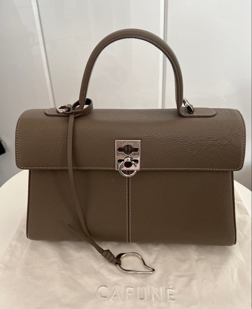 柿ピー様♡CAFUNE ブラウンレザー ショルダーバッグ