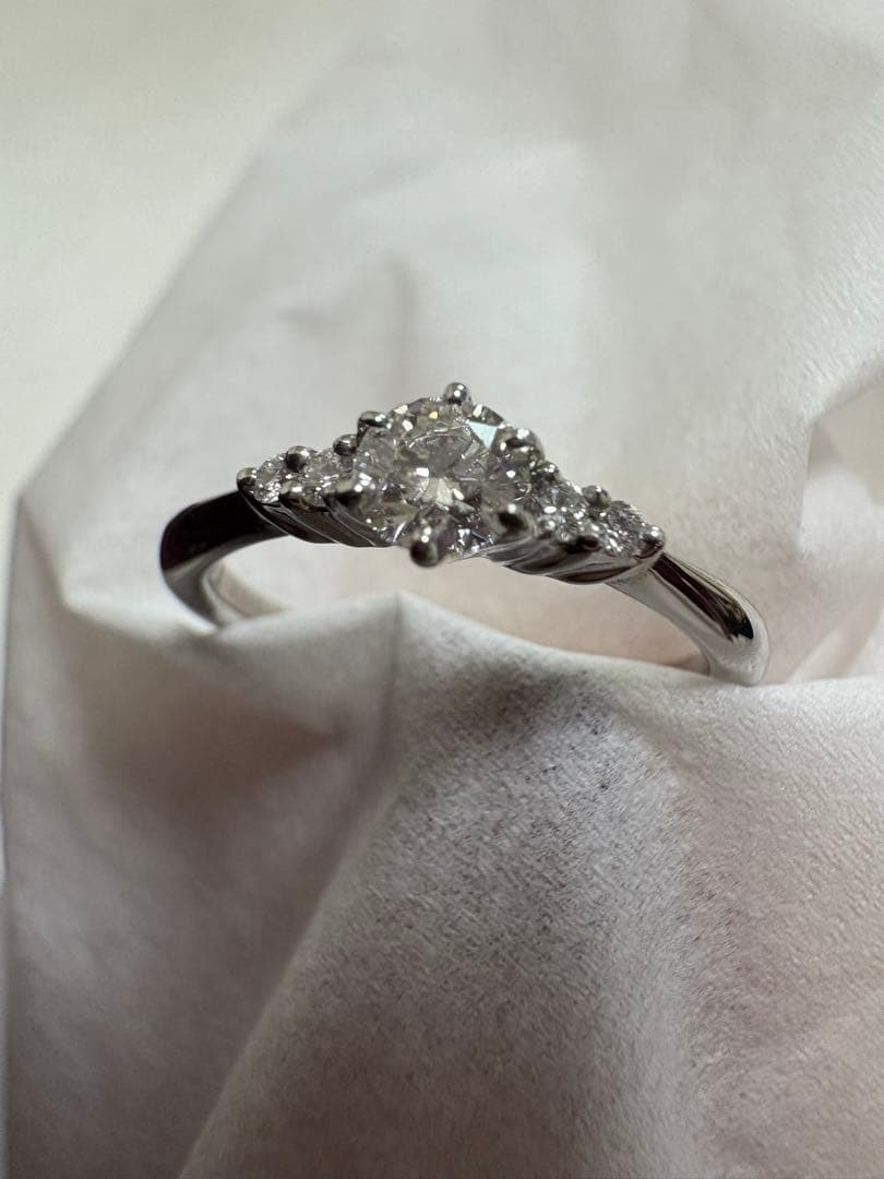 ディズニー シンデレラ 婚約指輪